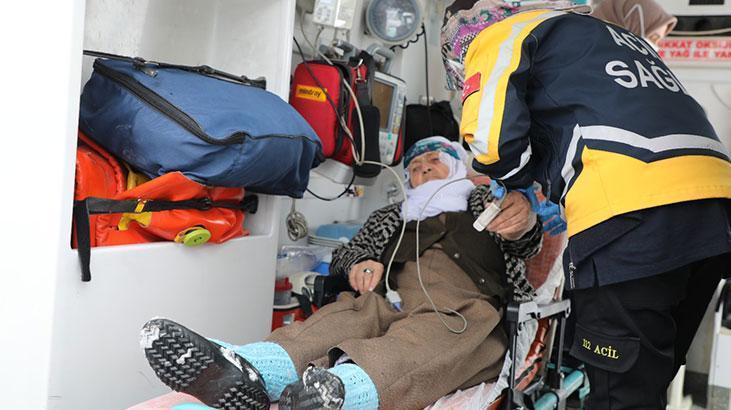Van'da 95 yaşındaki hasta için ekipler seferber oldu