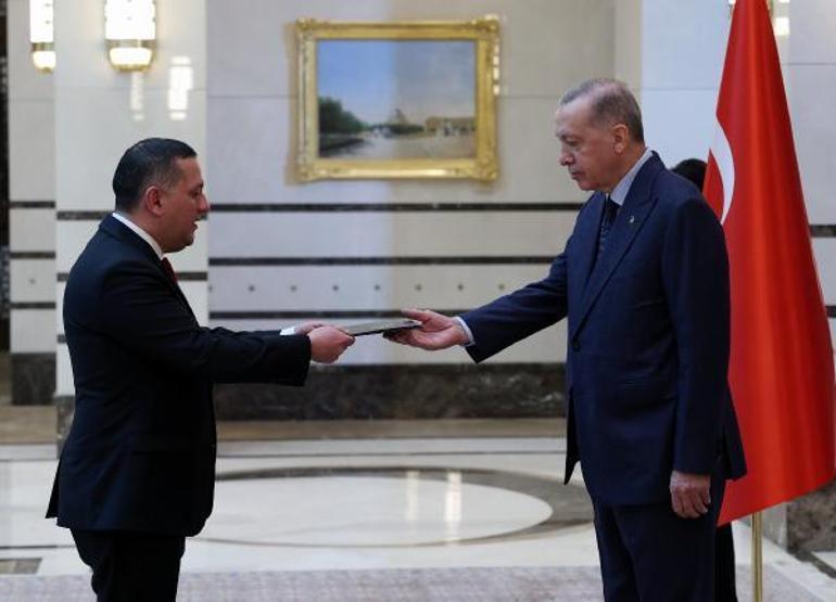Cumhurbaşkanı Erdoğan'a, büyükelçilerden güven mektubu