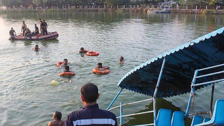 Hindistan'da korkunç olay! Öğrencileri taşıyan tekne alabora oldu: 14 ölü