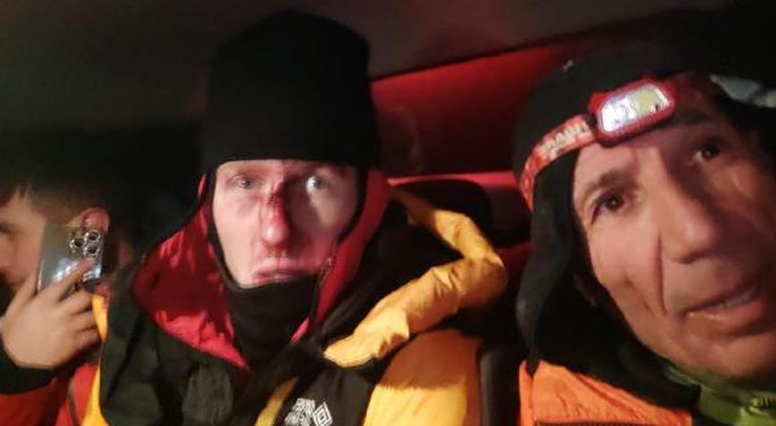 Ağrı Dağı’nda kayalıklara düştü! O dağcı kurtarıldı