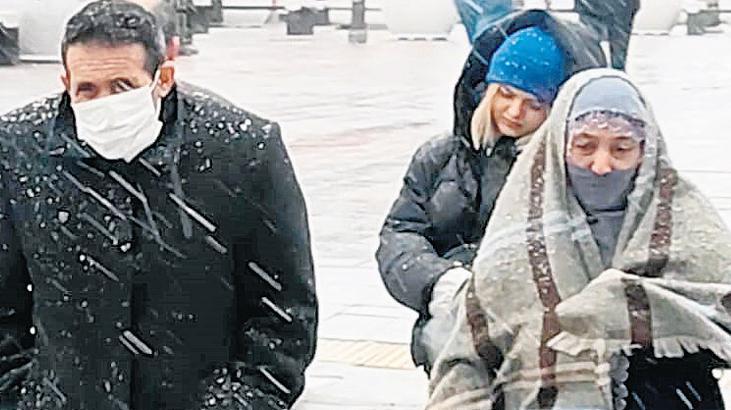 İstanbul’da kar yüzünü gösterdi