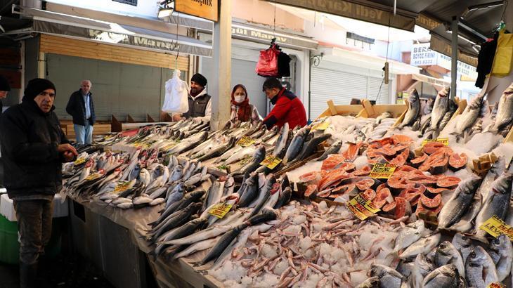 Tezgahlarda balık bollaştı