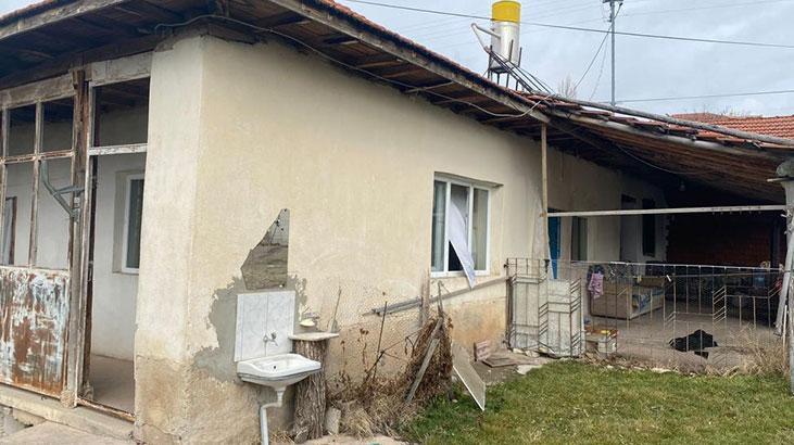 Anne ile oğlu sobadan sızan gazdan zehirlenerek öldü