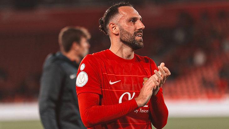 SON DAKİKA | Gündeme bomba gibi düşen transfer iddiası! Vedat Muriqi Süper Lig’e dönüyor