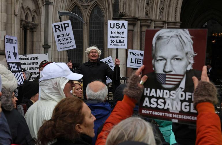WikiLeaks kurucusu Assange'ın son hukuki mücadelesi: Karar ileri tarihe ertelendi