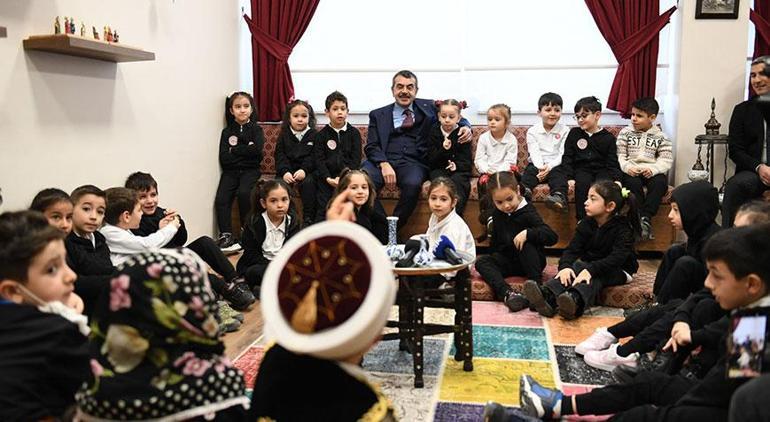 Milli Eğitim Bakanı Tekin, Şehit Güner Altınok İlkokulu'nu ziyaret etti