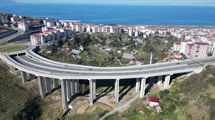 Türkiye’nin en maliyetli şehir içi yollarından Kanuni Bulvarı’nda çalışmalar sürüyor