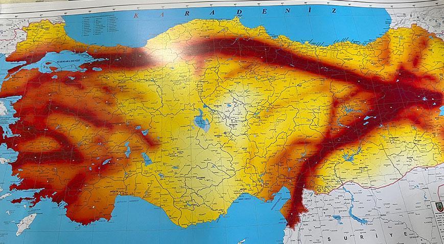 Uzman isim bir kenti işaret etti! ‘7 ve üzeri deprem öngörülmüyor’