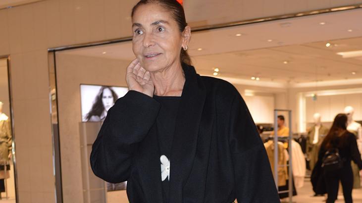 Derya Tuna torun alışverişinde!