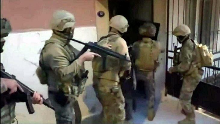 İzmir’de FETÖ gözaltıları