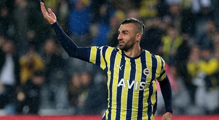 SON DAKİKA | Milli oyuncu adım adım Fenerbahçe'ye! İsmail Kartal yıldız ismin üstünü çizdi