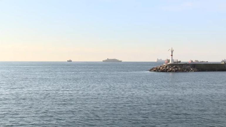 İstanbul Yenikapı açıklarında iki gemi çarpıştı!