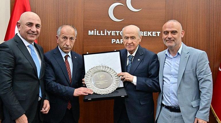 Bahçeli, Fatih Karagümrük Spor Kulübü'nün yöneticilerini kabul etti
