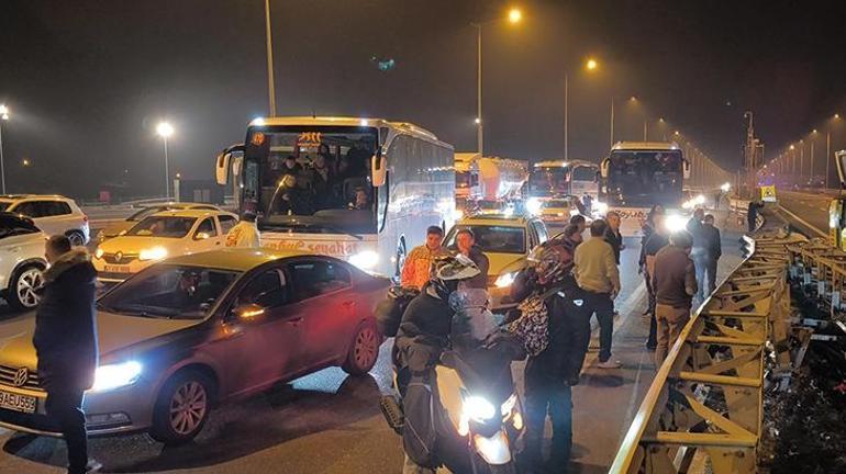 Anadolu Otoyolu'nda TIR, patates yüklü kamyona çarptı: 2 yaralı