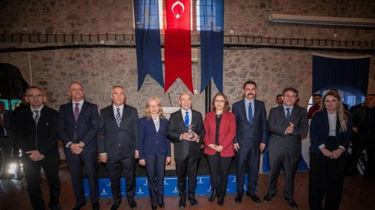 Tunç Soyer'den 'Yıkılmadım, yıkamadılar' açıklaması