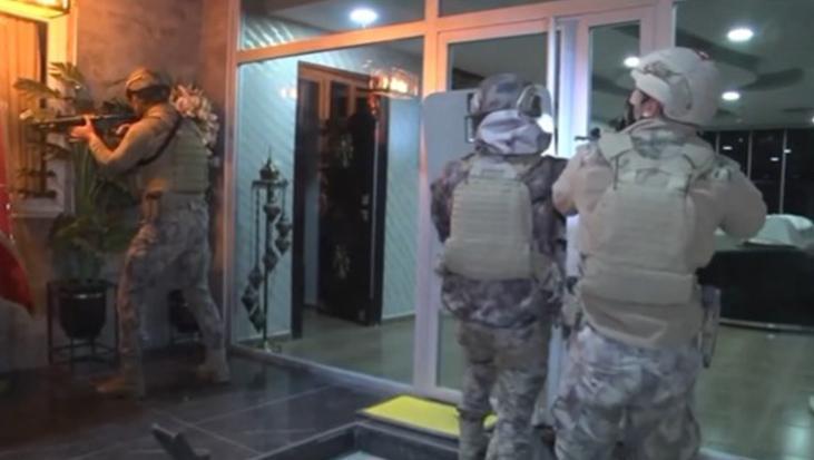 Bakan Yerlikaya açıkladı! 20 ilde operasyon: Çok sayıda gözaltı var