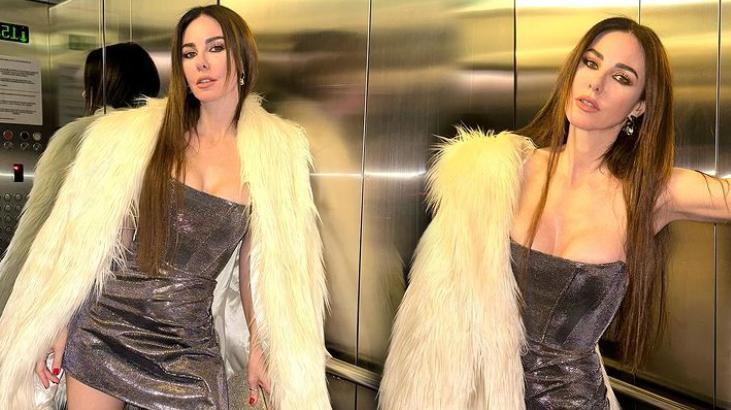 Defne Samyeli’den sahne öncesi asansörde poz!