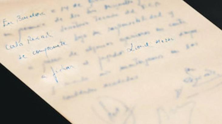 Messi’nin peçeteye imzalanan ilk FC Barcelona sözleşmesi açık artırmada