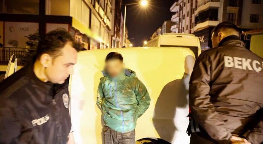1 saat boyunca polislerden kaçtı, yakalanınca ‘ben terörist değilim’ diye tepki gösterdi