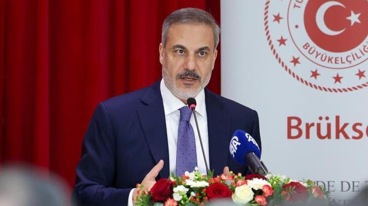 Bakan Fidan, Brüksel’de Türk vatandaşlarıyla buluştu