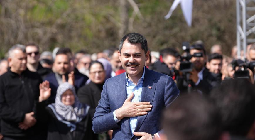 Murat Kurum: İki günlük konser parasına 39 ilçeye kent lokantası, kreş ve kütüphane açarım