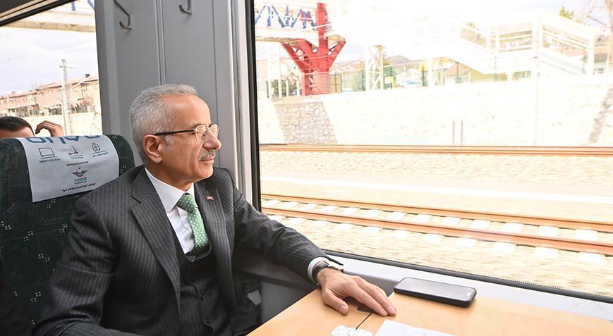 Bakan Uraloğlu duyurdu! Ankara-İstanbul arası süper hızlı tren projesine başlandı