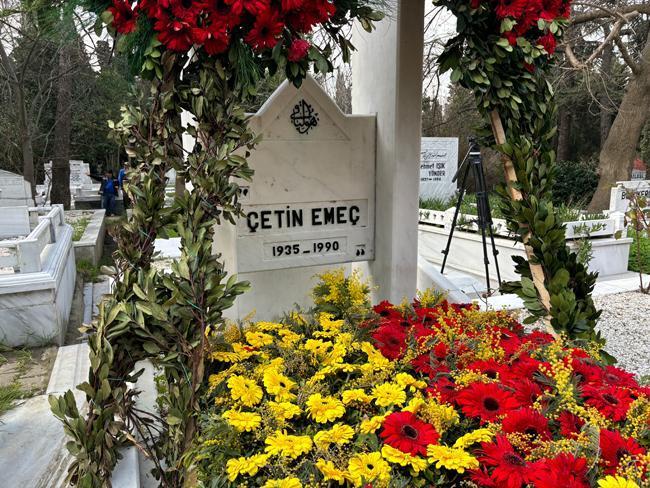 Çetin Emeç ölümünün 34'üncü yılında mezarının başında anıldı