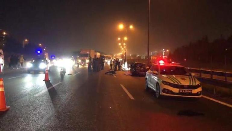 İstanbul'da feci kaza! Otomobil yayalara çarptı: 5 ölü