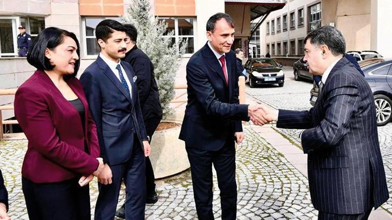 Ankara Valisi Şahin, Şereflikoçhisar'da asayiş güvenlik toplantısı yaptı