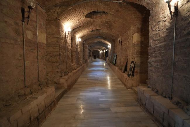 İstiklal Caddesi’nde kimsenin bilmediği gizli tünel! Zenginlerin geçiş rotası