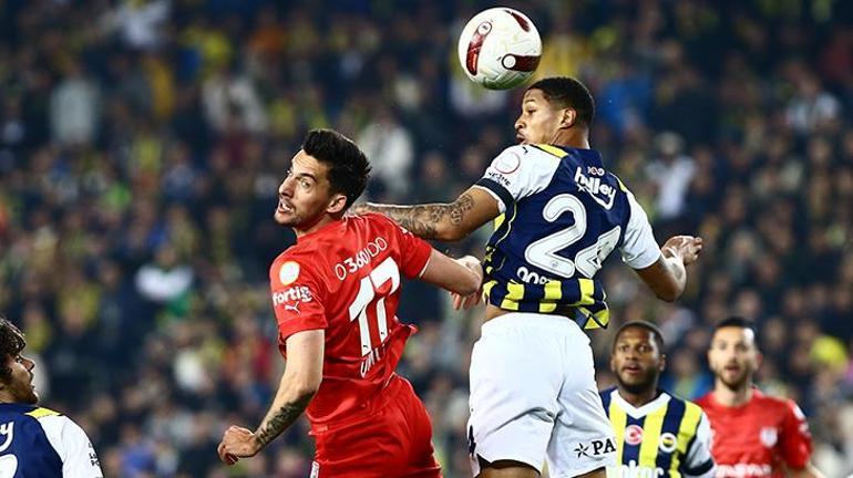 Fenerbahçe-Pendikspor maçına Mert Hakan Yandaş damga vurdu! Süper Lig'de bir ilki yaşadı