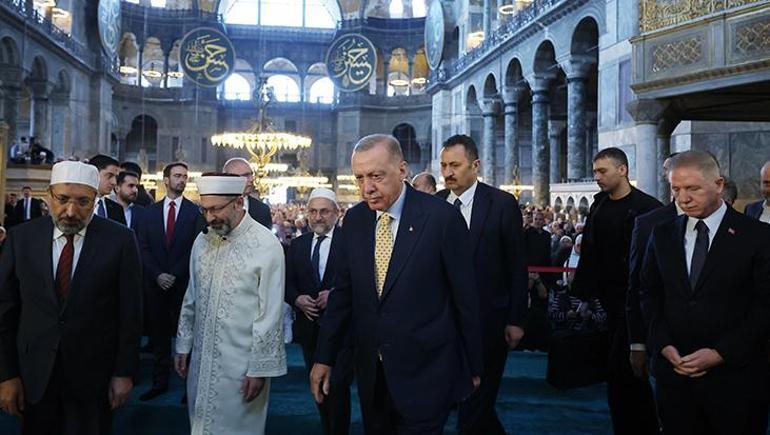 Cumhurbaşkanı Erdoğan'dan Topkapı Sarayı’na ziyaret