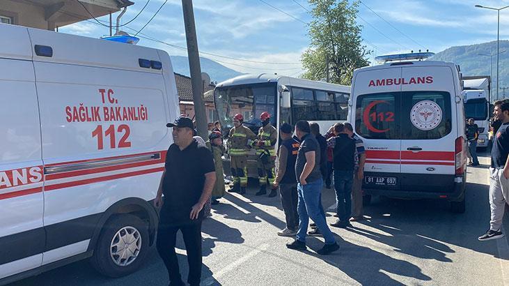 Halk otobüsü kaza yaptı! 12 kişi yaralandı