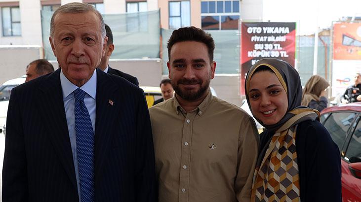Erdoğan'dan akaryakıt istasyonu ziyareti! Çalışanlar ve vatandaşlarla sohbet etti