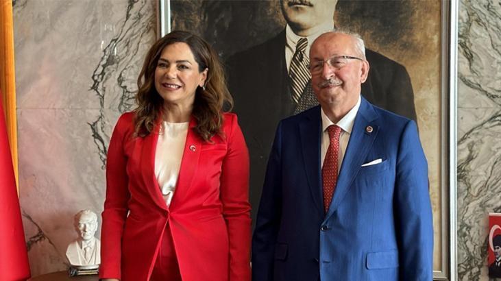 Tekirdağ’ın ilk kadın belediye başkanı mazbatasını aldı! ‘Çok büyük bir gurur’