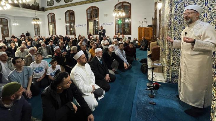 Diyanet İşleri Başkanı Erbaş, Ramazan ayının son teravih namazını Sakarya’da kıldırdı