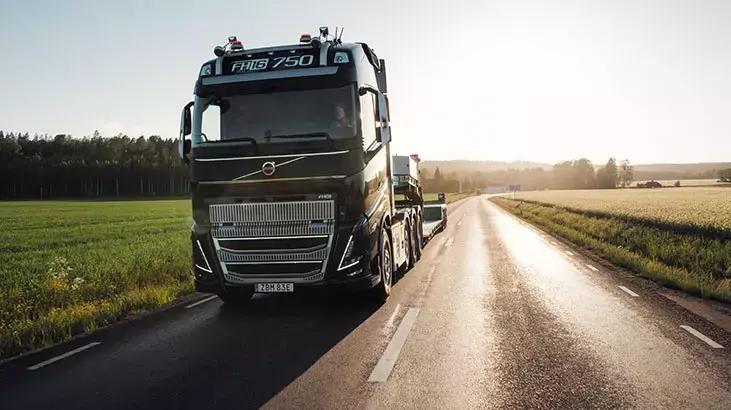 İstanbul ve Ankara’nın trafik yoğunluğunu azaltmak için kamyon, çekici ve tankerlere yasak geldi