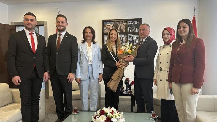 AK Parti’den CHP’ye bayram ziyareti