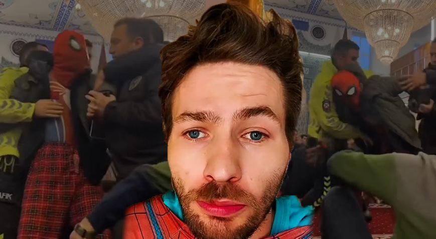 Bayram namazı kılan ‘Örümcek Adam’ gözaltına alınmıştı! ‘Amacım insanları mutlu etmekti’