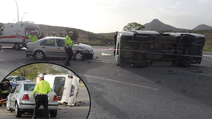 Konya’da yasak noktadan ‘U’ dönüşü yapmak isteyen minibüse otomobil çarptı: 1 ölü, 3 yaralı