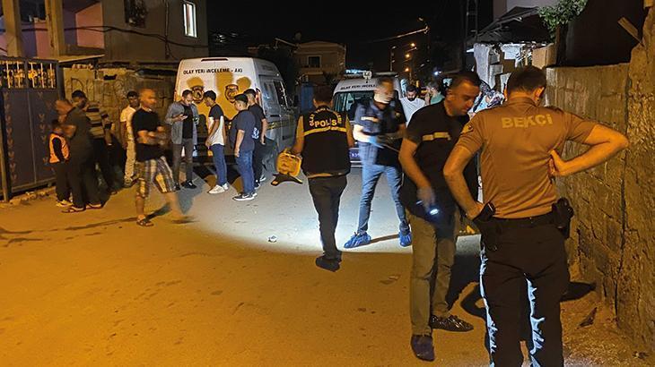 Adana’da kardeşlerin kavgası kanlı bitti: 3 yaralı