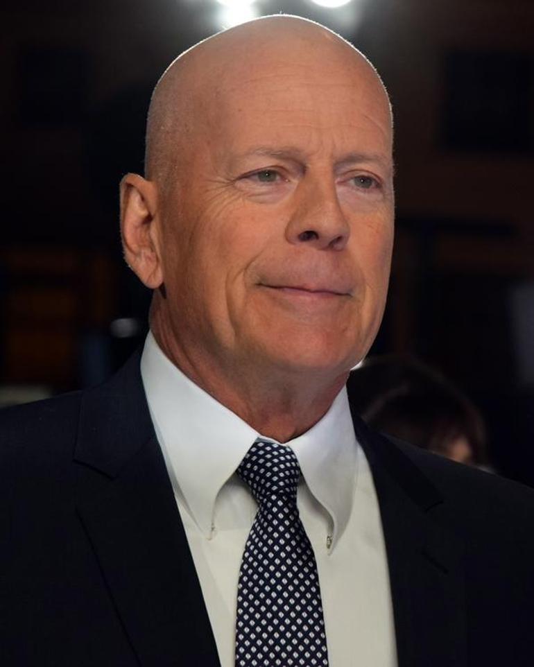 Ünlü yapımcı yıllar sonra açıkladı! 'Bruce Willis set çalışanlarına cebinden para verirdi'