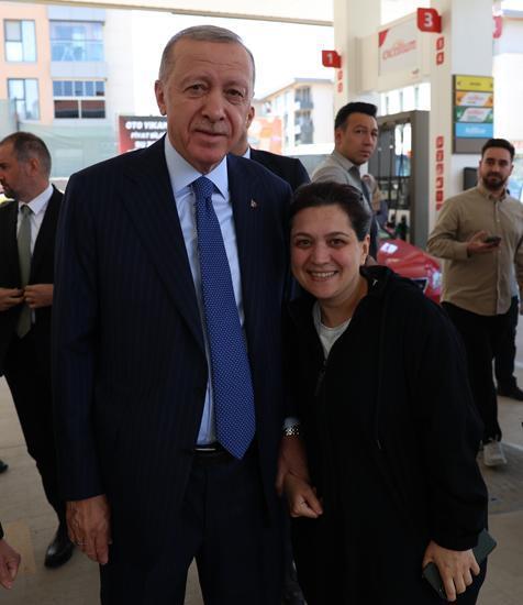 Cumhurbaşkanı Erdoğan'dan darbedilen öğretmene 'geçmiş olsun' telefonu