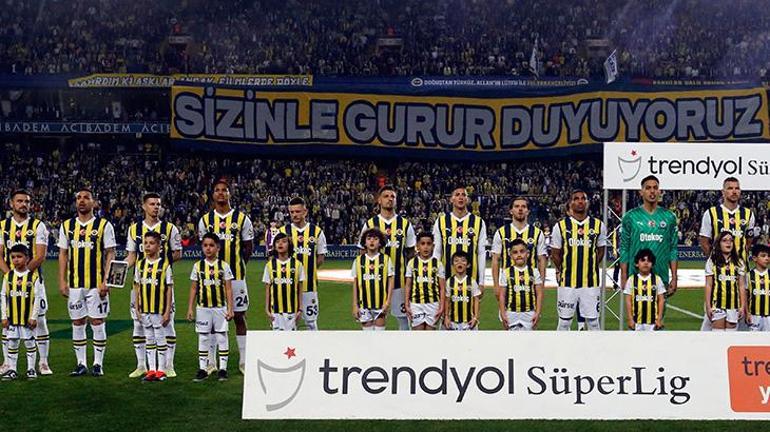 SON DAKİKA: Fenerbahçe, Süper Kupa'da sahaya 9 kişi çıkacak! Hükmen galibiyet