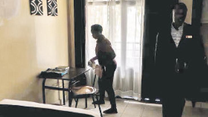 Cebine harçlık konuldu Ruanda’ya gönderildi…