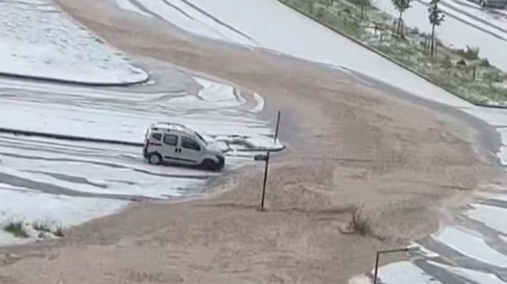 Ankara’da dolu ve sağanak yağış etkili oldu!