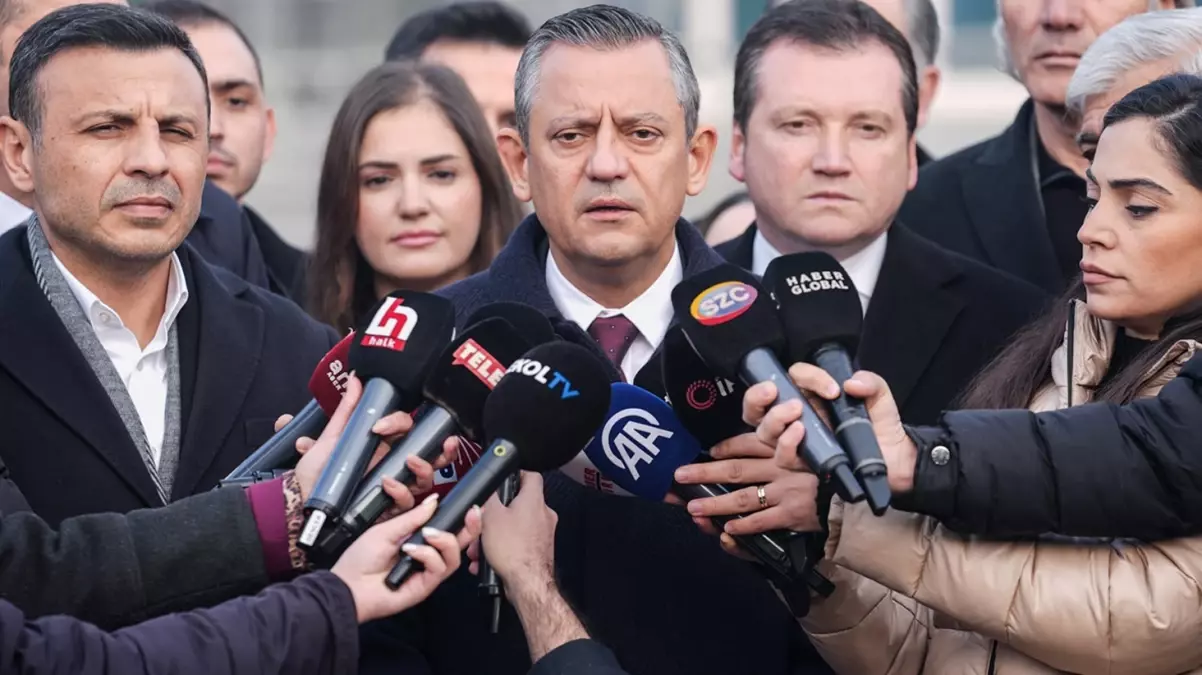 Özgür Özel’e İstanbul Başsavcısı Hakkındaki Sözlerinden Dolayı Soruşturma
