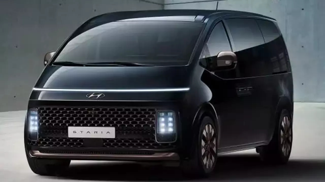 Hyundai Staria Hibrit Türkiye de Satışa Sunuldu