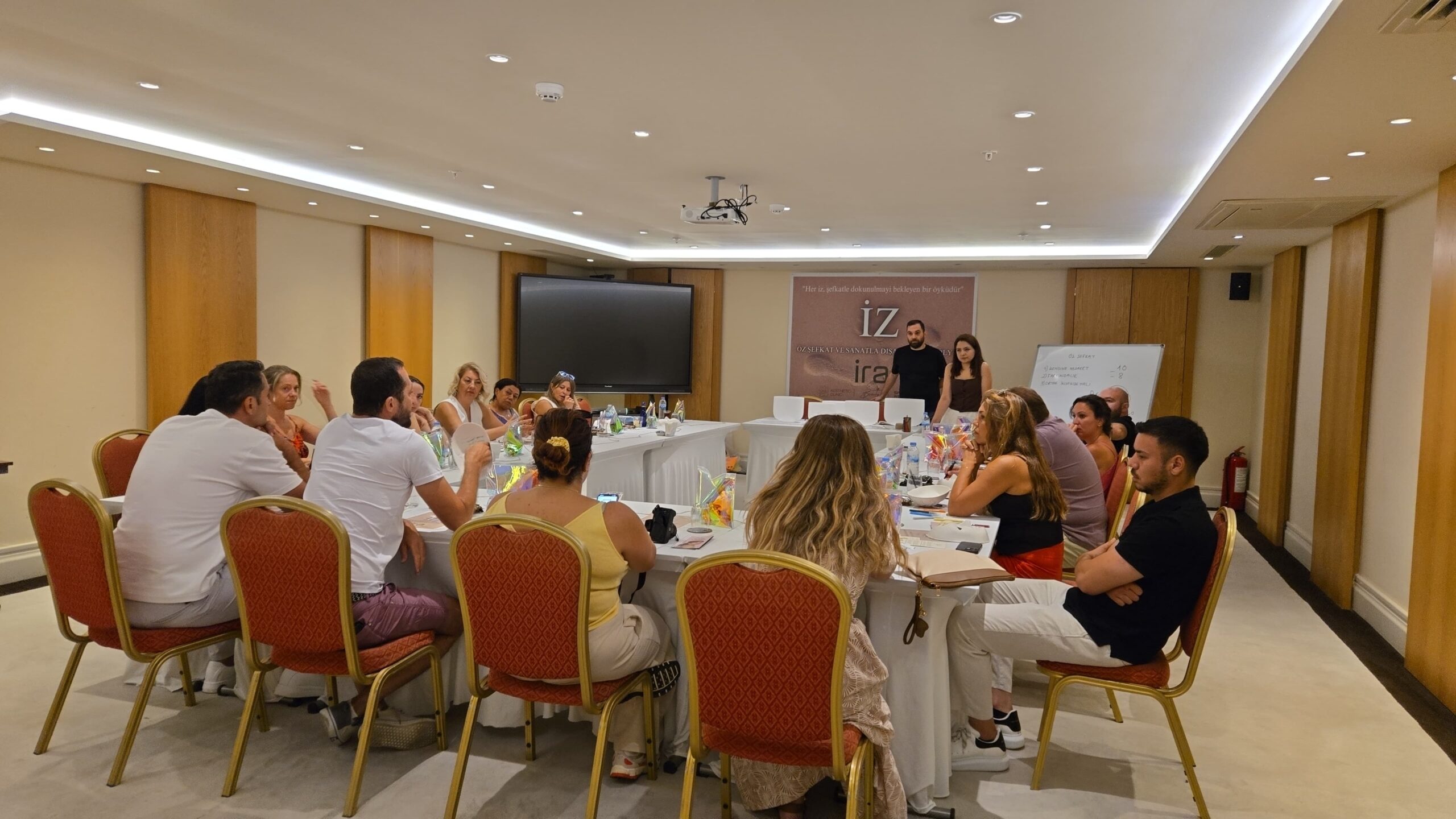 Kuşadası’nda Unutulmaz Bir İz Bırakan “İZ” Atölyesi: İRA Spa Wellness Dokunuşu