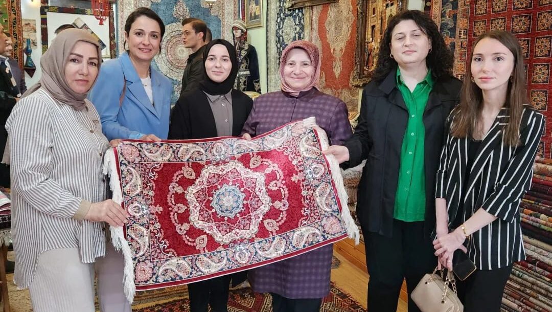 Öztürk Halıcılık Ustası Yusuf Öztürk: Eski Halılara Yeniden Hayat Veren Sanatçı